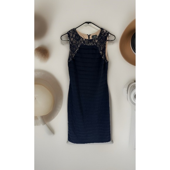 Adrianna Papell Women's Size 6‎ Dress Navy Blue Cocktail Stretch Sheath - Picture 1 of 13